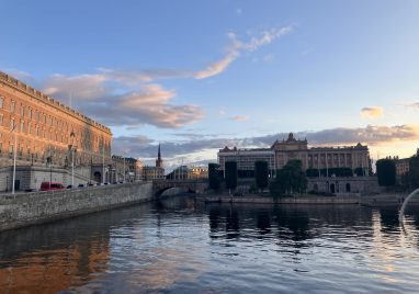 how to travel cheap in stockholm